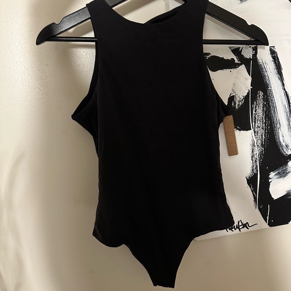 Skims Fits Everybody High Neck Bodysuit - Picture 2 of 3